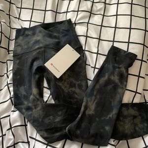 RARE + NWT Lululemon Diamond Dye Align HR Pant 25” size 0
